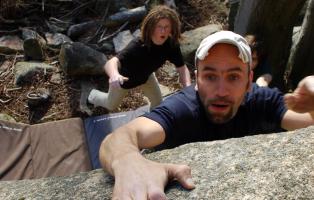 Nervenkitzel beim Bouldern